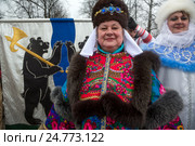 Участники солнечного карнавального шествия, посвященного Всероссийскому фестивалю "Ярославская Масленица - главная Масленица страны", на бульваре города Ярославля на Советской площади, Россия (2016 год). Редакционное фото, фотограф Николай Винокуров / Фотобанк Лори