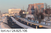 Новая Москва, панорама в сторону центра на дальнем плане микрорайон Газопровод и автомобильная эстакада (2017 год). Редакционное видео, видеограф Дмитрий Неумоин / Фотобанк Лори