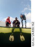 Ice diving in Russian Arctic, Kareliya, White sea (2009 год). Редакционное фото, фотограф Некрасов Андрей / Фотобанк Лори