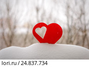 Beautiful hearts on a winter background. Стоковое фото, фотограф Захар Гончаров / Фотобанк Лори