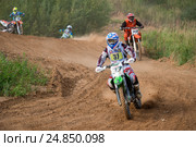 Зудин Сергей 37 (г.Калуга), класс МОТО, 4 Этап Кубока XSR-MOTO.RU по Кантри Кроссу, мотопарк Вельяминово. Репортаж (2016 год). Редакционное фото, фотограф Pukhov K / Фотобанк Лори