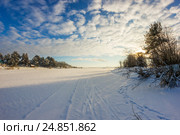Морозный день на реке. Стоковое фото, фотограф Илья Якунин / Фотобанк Лори