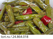 Китайская кухня. Жареная стручковая фасоль по-сычуаньски. Стоковое фото, фотограф Галина Михалишина / Фотобанк Лори