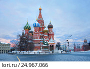 Храм Василия Блаженного (собор Покрова на Рву) на Красной площади в Москве (2014 год). Стоковое фото, фотограф Галина Савина / Фотобанк Лори
