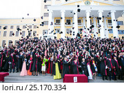 High school graduation (2015 год). Редакционное фото, фотограф Илона Кутенко / Фотобанк Лори