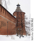 Тайницкая башня Нижегородского кремля, сооружена в 1508 году (2017 год). Редакционное фото, фотограф Ельцов Владимир / Фотобанк Лори