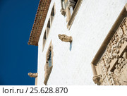 Детали фасада. Музей Cau Ferrat, Ситжес, Испания. Стоковое фото, фотограф Елена Корнеева / Фотобанк Лори