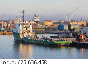 Судно GO Pursuit у причала в Port Fourchon (2017 год). Редакционное фото, фотограф Алексей Шматков / Фотобанк Лори