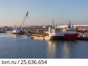 Суда снабжения у причала в Port Fourchon (2017 год). Редакционное фото, фотограф Алексей Шматков / Фотобанк Лори