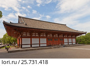 Лекционный зал (Кодо, 1491 г.) храма Тодзи в Киото, Япония. Объект ЮНЕСКО (2016 год). Стоковое фото, фотограф Иван Марчук / Фотобанк Лори