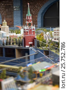 Гранд Макет Россия, Спасская башня, малая глубина резкости (2017 год). Редакционное фото, фотограф Наталья Саратова / Фотобанк Лори