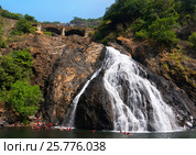 Beautiful view of the Dudhsagar waterfall in Goa (2017 год). Стоковое фото, фотограф Dmitriy Melnikov / Фотобанк Лори
