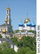 MOSCOW REGION, SERGIYEV POSAD, RUSSIA - MAY 31, 2009: Trinity Lavra of St. Sergius - the largest Orthodox male monastery in Russia. Стоковое фото, фотограф Шилер Анастасия / Фотобанк Лори