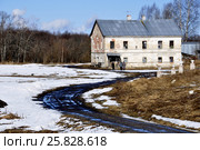 Введено-Оятский женский монастырь  Жилой корпус.. Ленинградская область (2017 год). Стоковое фото, фотограф Владимир Кошарев / Фотобанк Лори