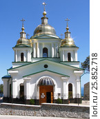 Церковь Архистратига Божия Михаила. Крым, Ореанда. Ялтинский архитектор Вячеслав Бондаренко (2009 год). Стоковое фото, фотограф Анатолий Заводсков / Фотобанк Лори
