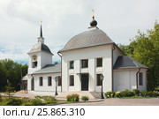 Храм Успения Пресвятой Богородицы в Щапове (2016 год). Стоковое фото, фотограф Сергей Ревич / Фотобанк Лори