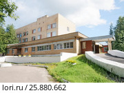 Орехово-Зуевская Центральная городская больница, филиал № 3, Третья больница (Отделение МикроХирургии Глаза Государственного Бюджетного Учреждения здравоохранения Московской области) на улице Пушкина ,1-Б в городе Орехово-Зуево Московской области (2016 год). Стоковое фото, фотограф stargal / Фотобанк Лори