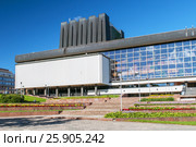 Lithuanian National Opera and Ballet Theatre. Vilnius city. Стоковое фото, агентство BE&W Photo / Фотобанк Лори