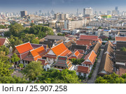 View of Bangkok from Wat Saket the Golden Mount temple, Thailand. Стоковое фото, агентство BE&W Photo / Фотобанк Лори