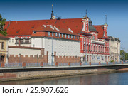 The Ossolineum or National Ossoliсski Institute and river Oder, Wroclaw, Poland. Стоковое фото, агентство BE&W Photo / Фотобанк Лори