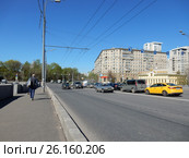 Электрозаводский мост. Район Соколиная гора. Москва (2017 год). Редакционное фото, фотограф lana1501 / Фотобанк Лори
