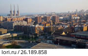 Panoramic view of Badalona and Sant Adria de Besos. Barcelona, Spain (2017 год). Стоковое видео, видеограф Яков Филимонов / Фотобанк Лори