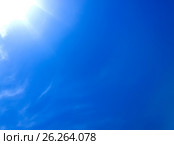 Shining sun in the sky. Стоковое фото, фотограф Oleksandr Khalimonov / Фотобанк Лори