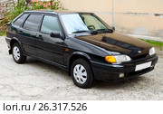 Российский автомобиль ВАЗ-2114, 2012 г.в. (2017 год). Редакционное фото, фотограф Chere / Фотобанк Лори