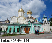 Лестничная башня. Собор Троицы Живоначальной. Никоновская церковь. Серапионова палатка («Палатка трёх мощей»). Троице-Сергиева лавра. Город Сергиев Посад. Московская область (2017 год). Стоковое фото, фотограф lana1501 / Фотобанк Лори