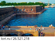 Причал Петропавловской крепости в лучах заката. Редакционное фото, фотограф Николай Лемешев / Фотобанк Лори