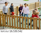 Positive kids playing Touch-last. Стоковое фото, фотограф Яков Филимонов / Фотобанк Лори