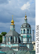 Москва, купола храма святителя Николая (Спаса Преображения) в Заяицком. Стоковое фото, фотограф Овчинникова Ирина / Фотобанк Лори