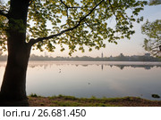 Косино, Белое озеро, рассвет, дымка. Стоковое фото, фотограф Наталья Николаева / Фотобанк Лори