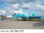 Российский  многофункциональный истребитель-бомбардировщик Су-34 принимает участие в авиашоу МАКС-2017. Редакционное фото, фотограф Виктор Карасев / Фотобанк Лори