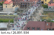 Старый мост через Майн (Alte Mainbrücke). Бавария. Вюрцбург, Германия (2017 год). Редакционное видео, видеограф Вадим Хомяков / Фотобанк Лори