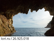 Grottos at coast. Стоковое фото, фотограф Яков Филимонов / Фотобанк Лори