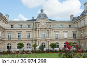 Люксембургский дворец (фр. Palais du Luxembourg). Париж. Франция (2017 год). Редакционное фото, фотограф E. O. / Фотобанк Лори