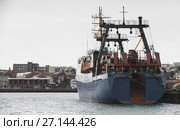 Industrial trawler ship stands moored in port (2017 год). Стоковое фото, фотограф EugeneSergeev / Фотобанк Лори