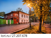 Дом 77 по ул. Советской house number 77 on Sovetskaya street (2017 год). Стоковое фото, фотограф Baturina Yuliya / Фотобанк Лори