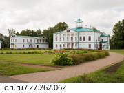 Музей-усадьба поэта Н.А. Некрасова "Карабиха" (2014 год). Редакционное фото, фотограф Солодовникова Елена / Фотобанк Лори