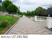 View of the street in Pyatigorsk (2016 год). Стоковое фото, фотограф Юлия Белоусова / Фотобанк Лори
