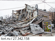 Снос незаконной постройки в Москве (2016 год). Редакционное фото, фотограф Алёшина Оксана / Фотобанк Лори