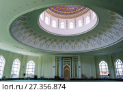 A beautiful painting inside the mosque Minor in Tashkent, Uzbekistan (2016 год). Редакционное фото, фотограф Валерий Смирнов / Фотобанк Лори