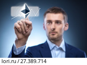 hand man touch the ripple icon on the web screen. Стоковое фото, фотограф Ярослав Данильченко / Фотобанк Лори