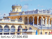 Купальня Сеченьи (венг. Széchenyi fürdő) в Будапеште. Венгрия (2015 год). Стоковое фото, фотограф stargal / Фотобанк Лори
