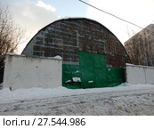 Открытое шоссе, 28, строение 3. Район Метрогородок. Город Москва (2018 год). Стоковое фото, фотограф lana1501 / Фотобанк Лори