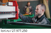 Portrait of electrician builder engineer during work. Стоковое видео, видеограф Константин Шишкин / Фотобанк Лори
