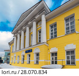 Moscow, Russia - February 22, 2018. house with mezzanine of city manor Goncharov Filippov. Редакционное фото, фотограф Володина Ольга / Фотобанк Лори