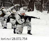 Бойцы отряда специального назначения отрабатывают боевую слаженность при обезвреживании террористов (2016 год). Редакционное фото, фотограф Free Wind / Фотобанк Лори