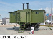 Российская кухня столовая, возимая в автомобильном контейнере КСВК-240/24 на Международном военно-техническом форуме "Армия-2017". Кубинка, военно-патриотический парк "Патриот" Редакционное фото, фотограф Малышев Андрей / Фотобанк Лори